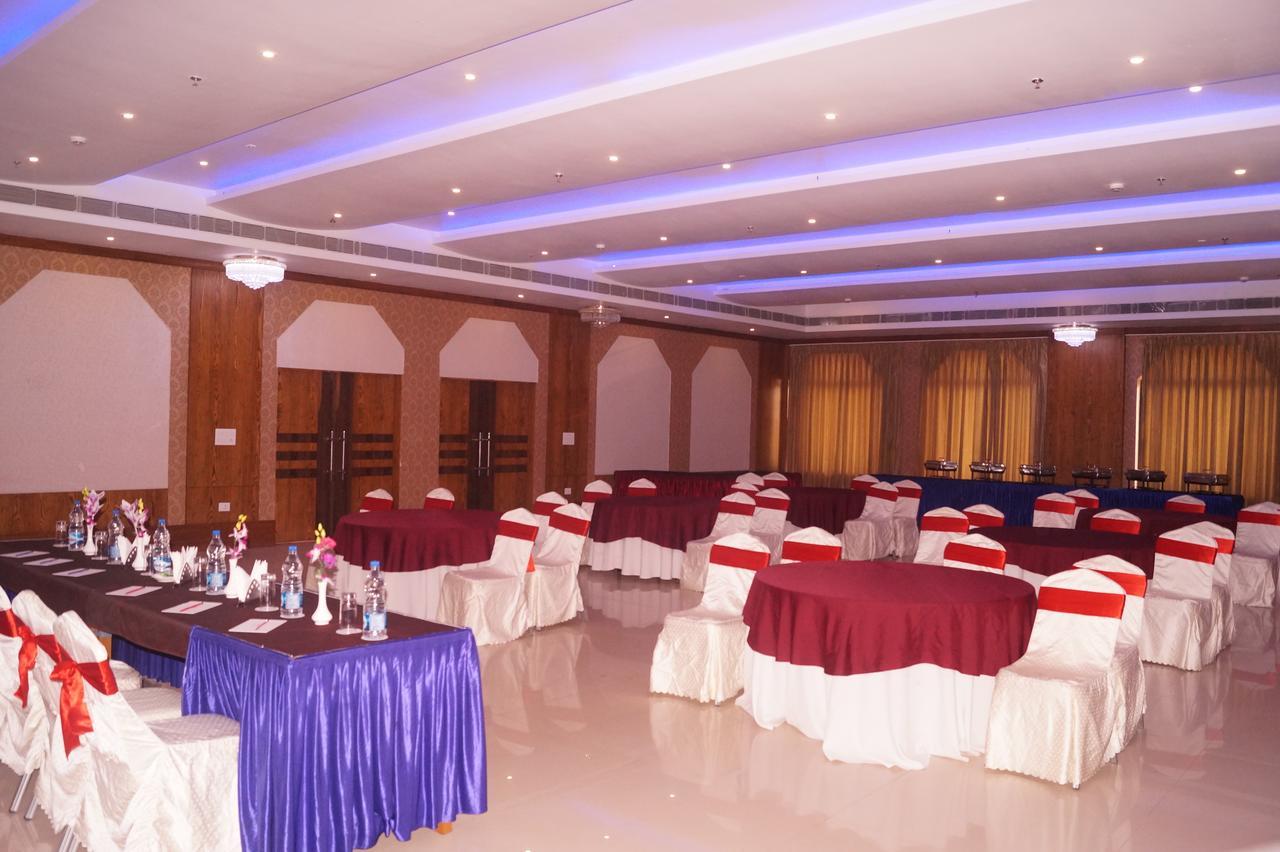 Hotel Kamlesh Continental Angul Exteriér fotografie