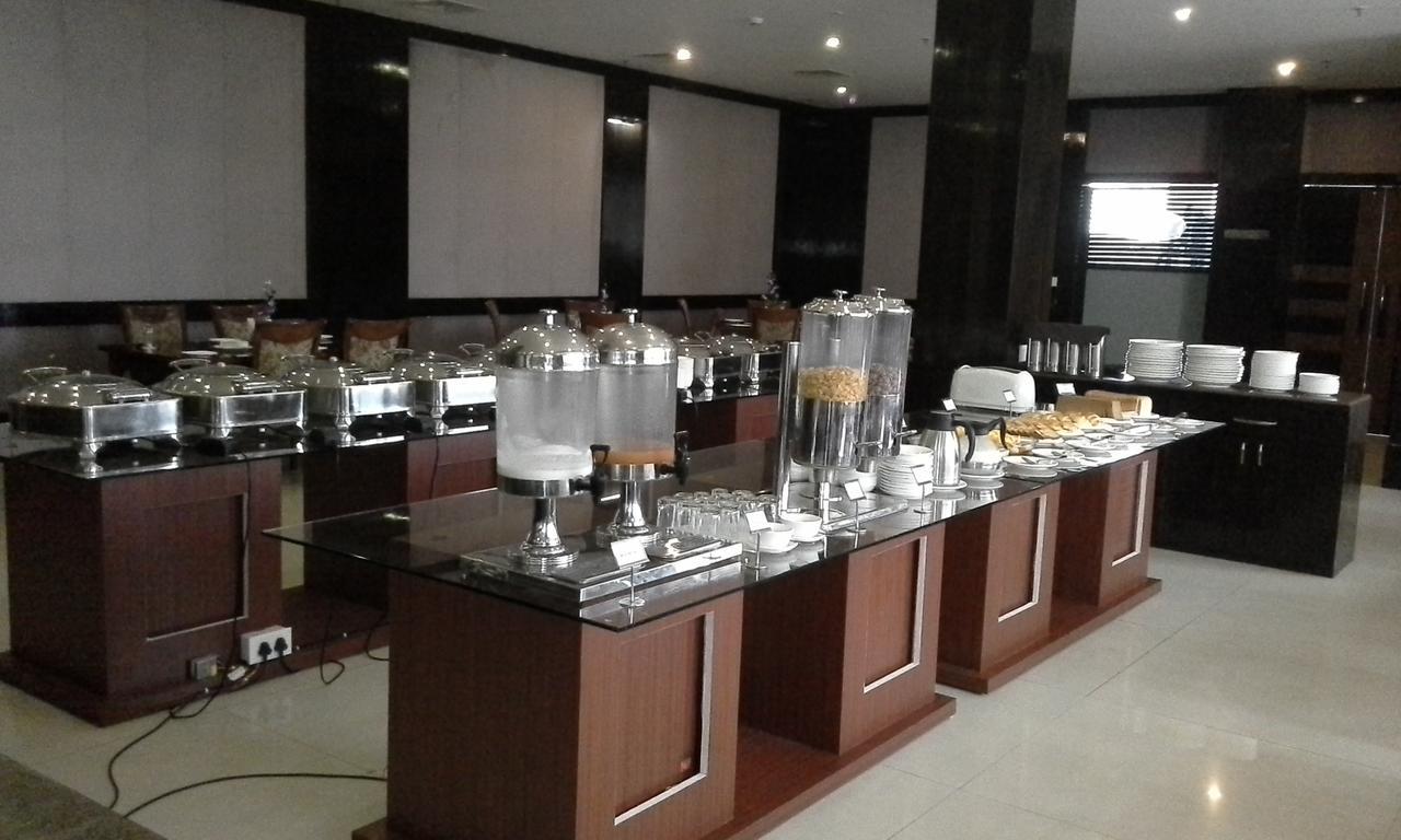 Hotel Kamlesh Continental Angul Exteriér fotografie